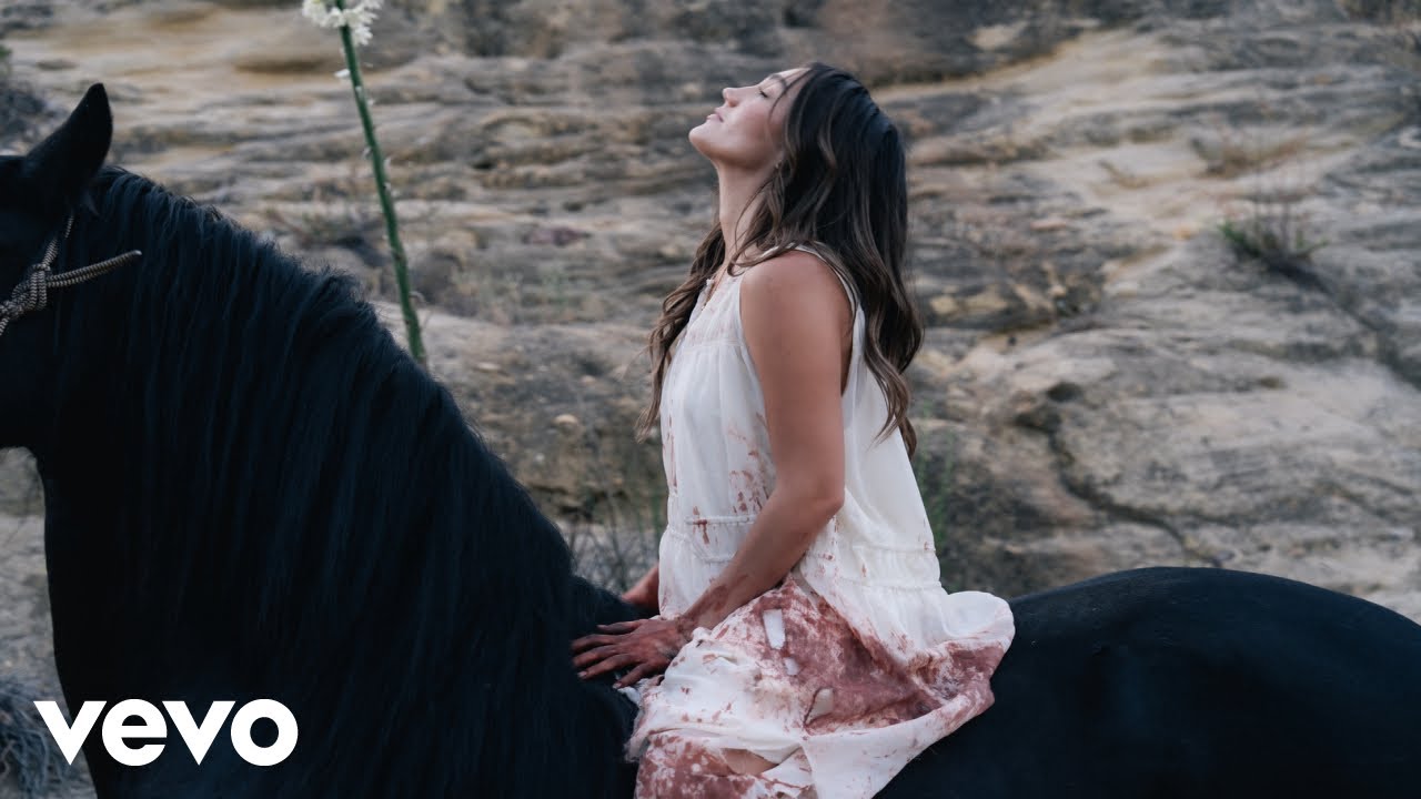 alyssa-grace-bloodstream-official-music-video-1