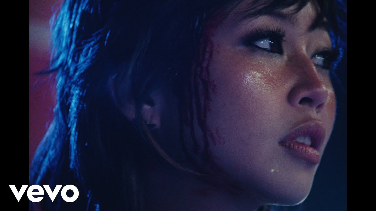 beabadoobee-all-i-did-was-dream-of-you-official-video-ft-the-mar-as
