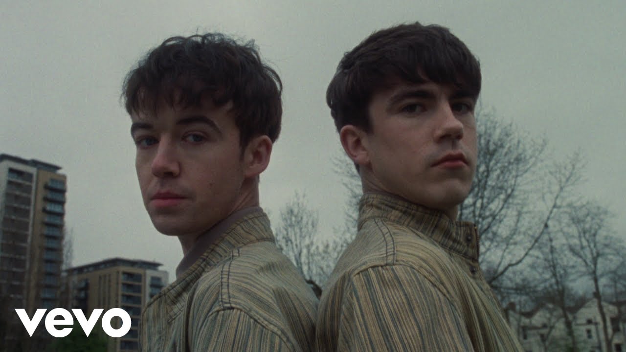 declan-mckenna-the-key-to-life-on-earth-official-video