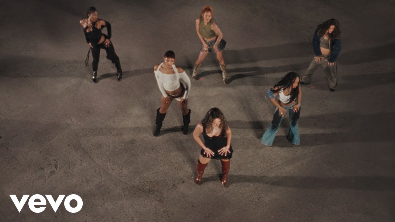 flo-walk-like-this-official-video