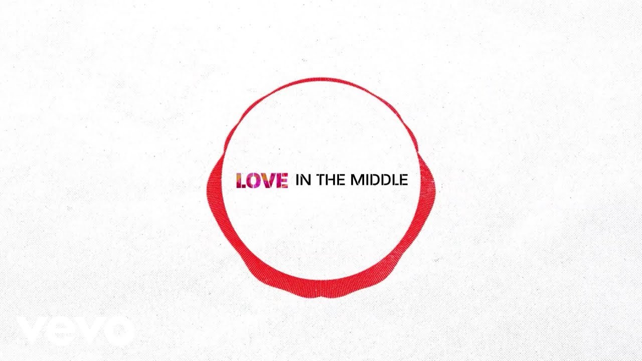 kevin-ross-love-in-the-middle-official-lyric-video