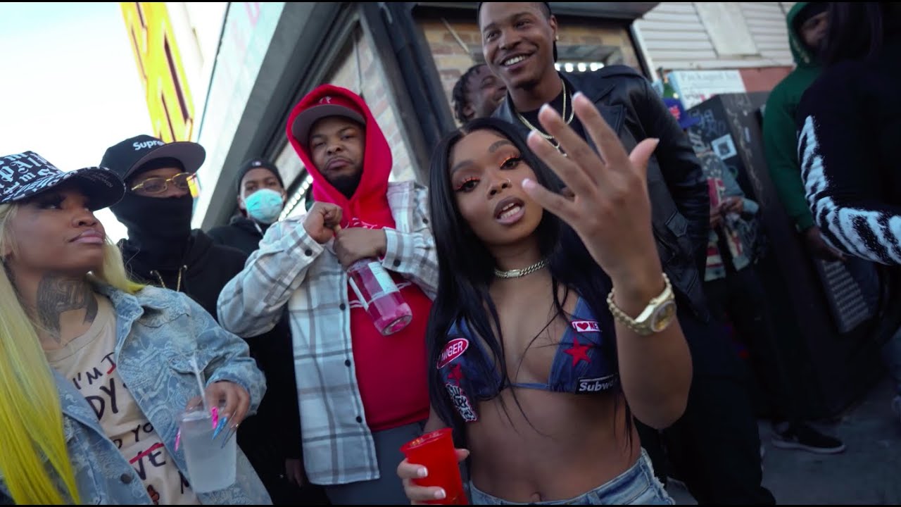 lola-brooke-feat-billy-b-don-t-play-with-it-official-video