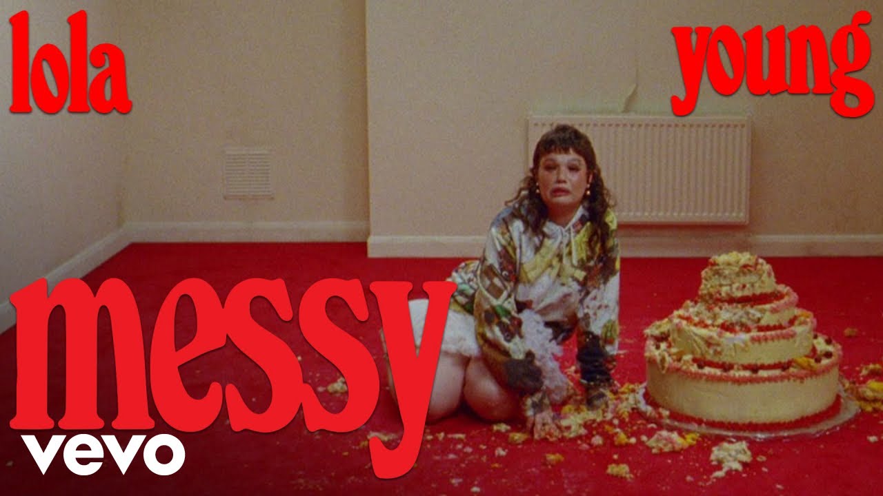 lola-young-messy-official-video