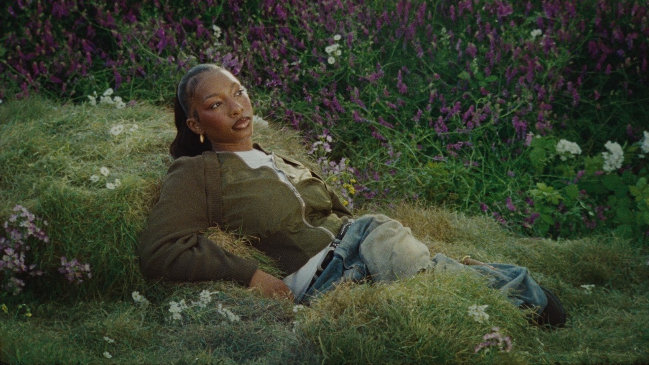nia-smith-high-official-video