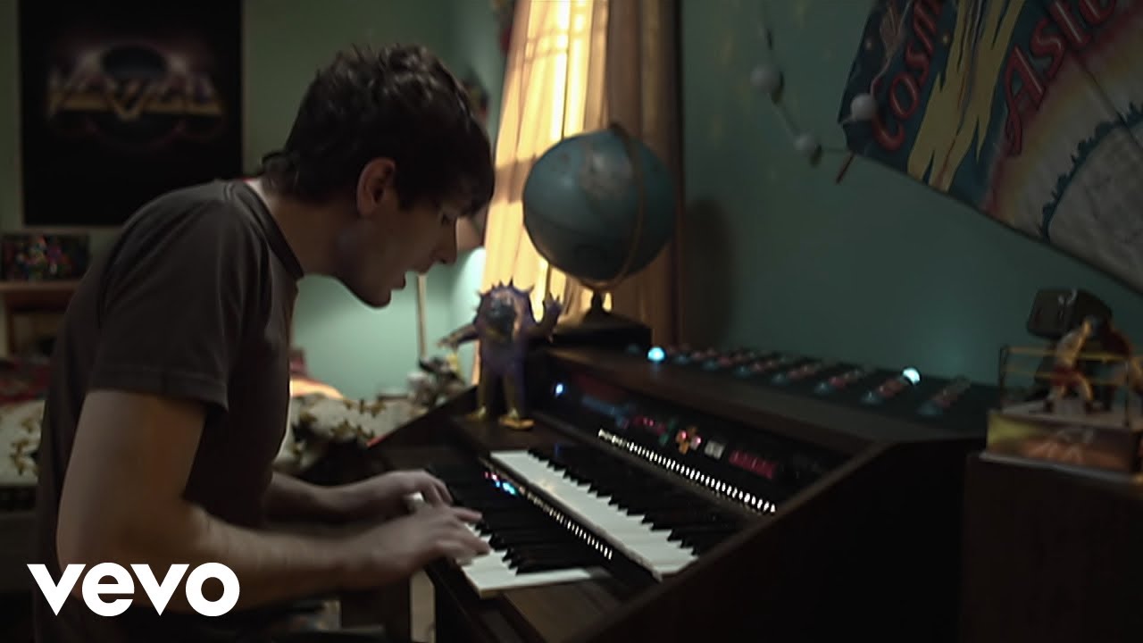 owl-city-fireflies-official-music-video