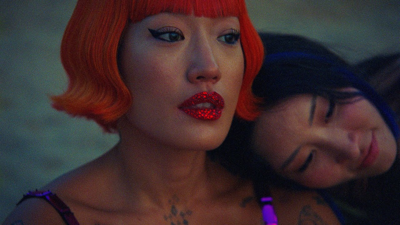 peggy-gou-it-goes-like-nanana-official-video