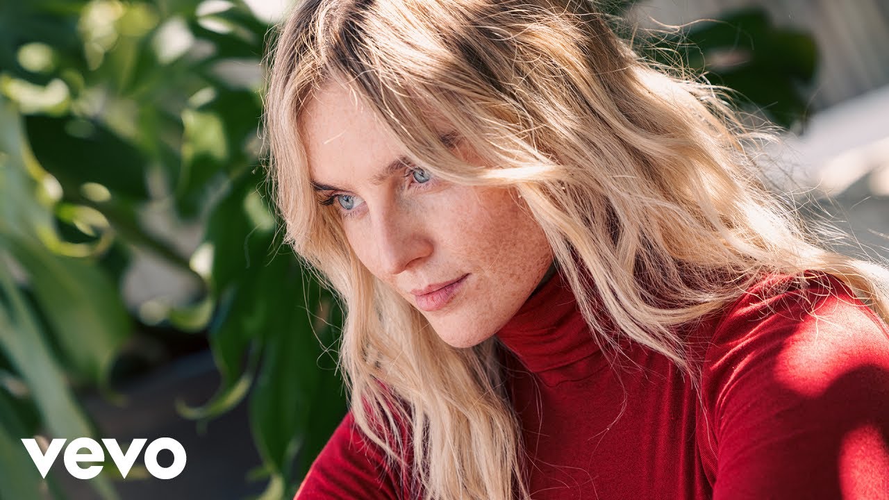 perrie-forget-about-us-official-video