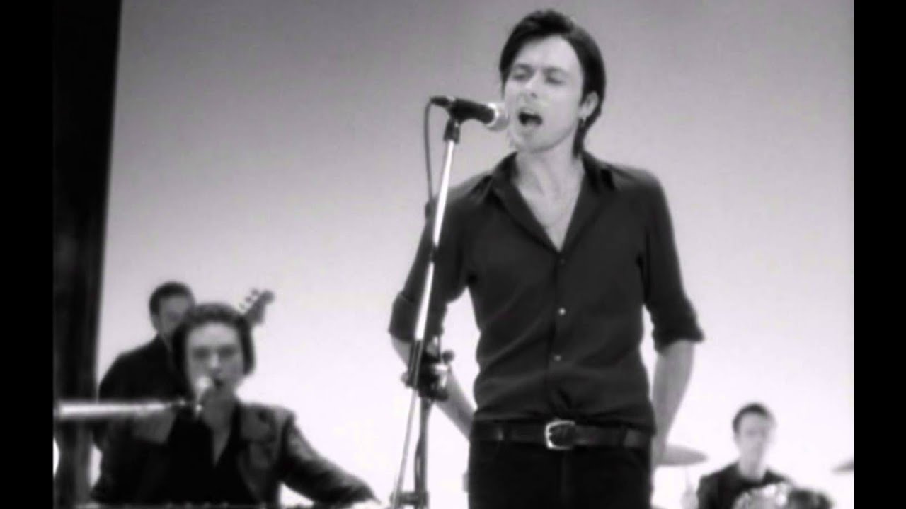 suede-beautiful-ones-official-video