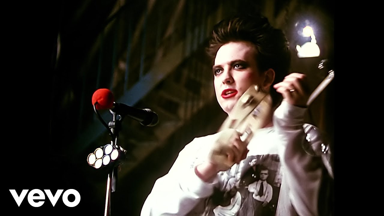 the-cure-friday-i-m-in-love