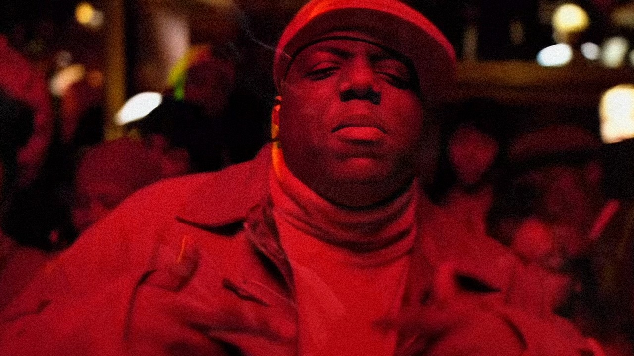 the-notorious-b-i-g-big-poppa-official-music-video