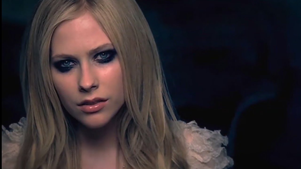 thumb_avril-lavigne-when-you-re-gone-50fps